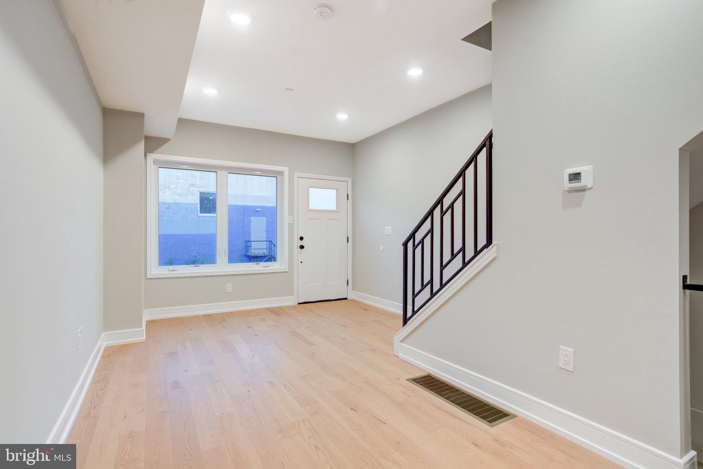 1620 N Randolph St Property Photo 23