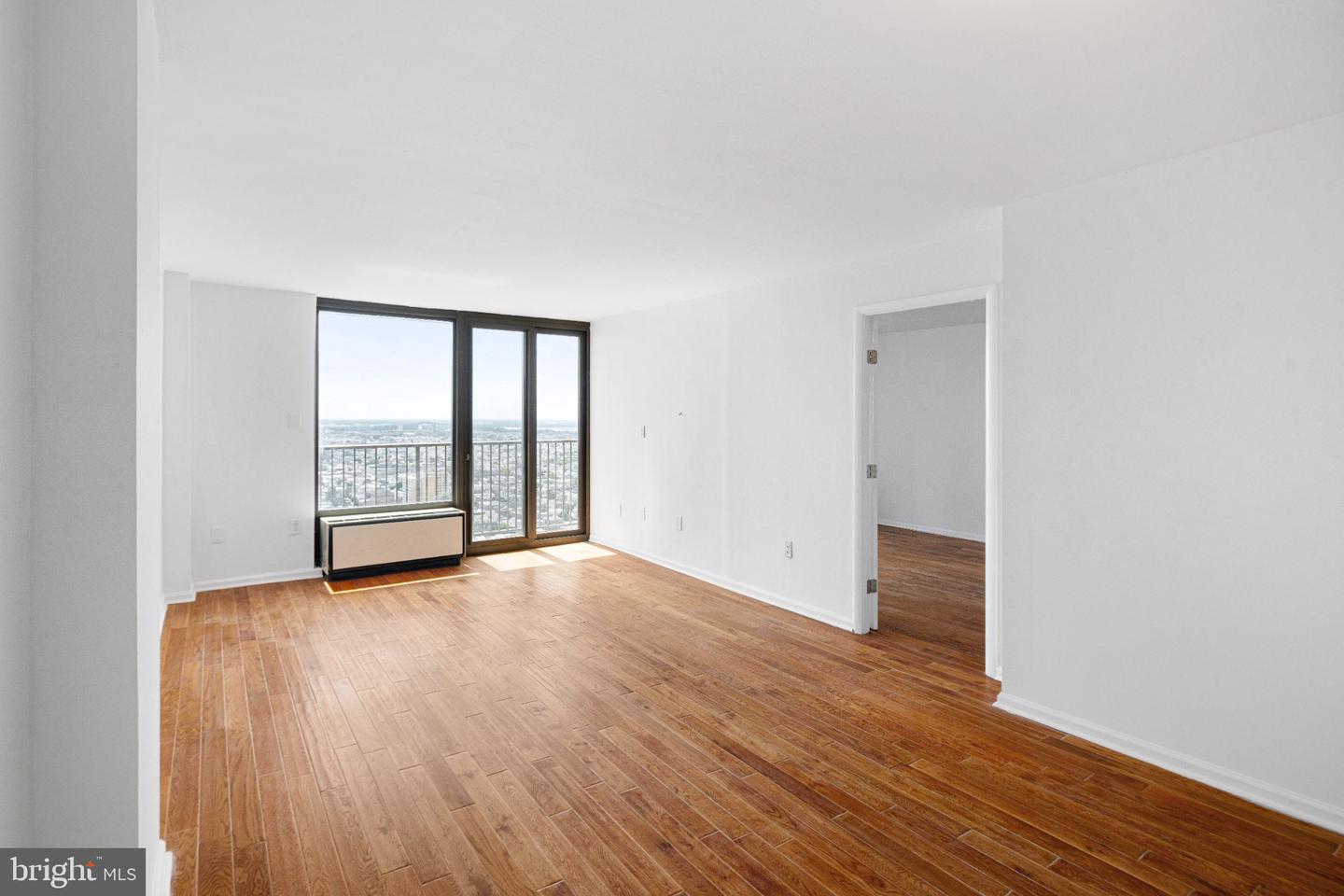 1420 Locust St #33r Property Photo 3