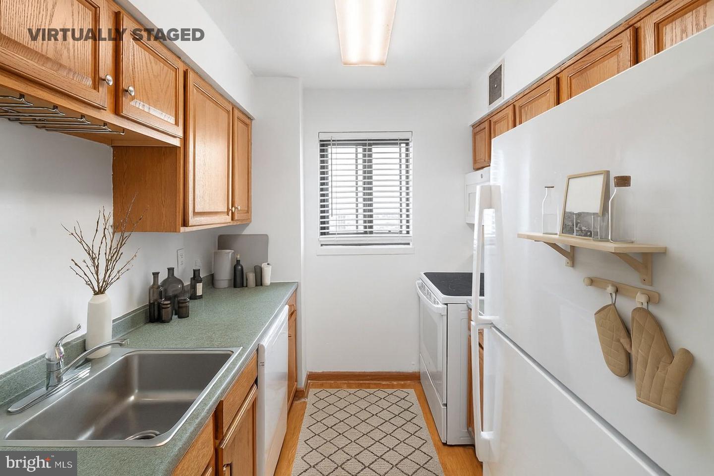 1420 Locust St #33r Property Photo 6