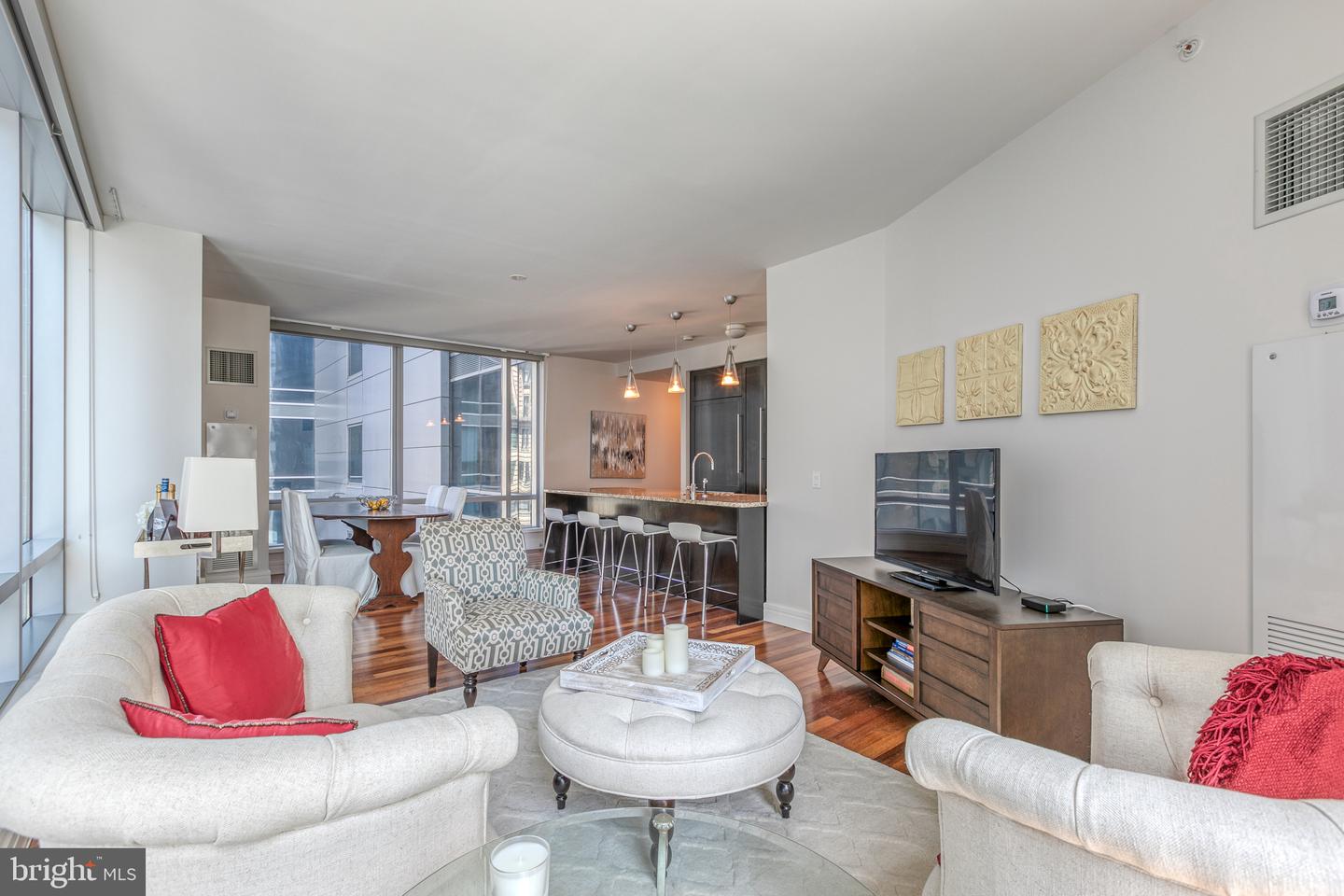1414 S Penn Sq #14a Property Photo 5