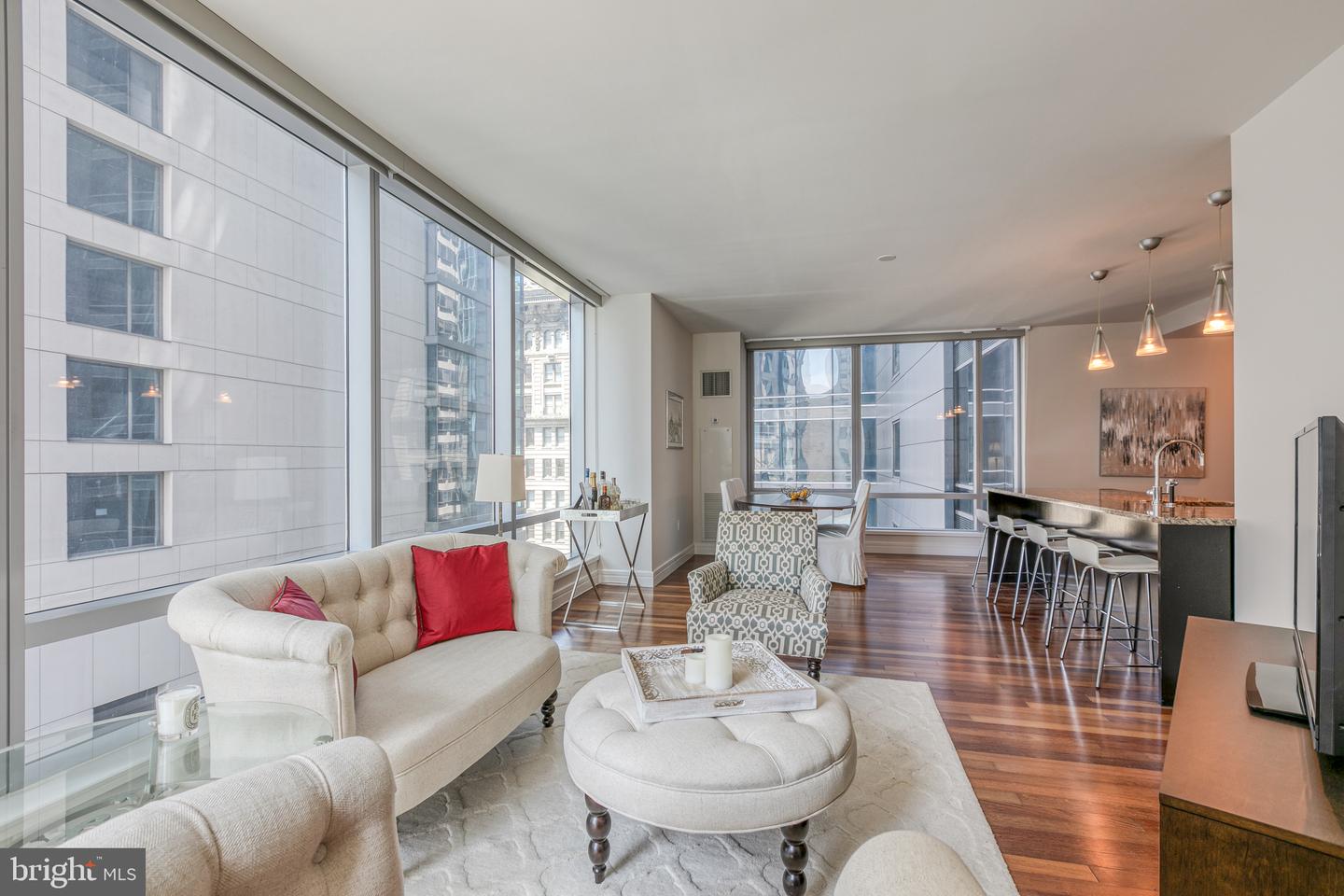 1414 S Penn Sq #14a Property Photo 6