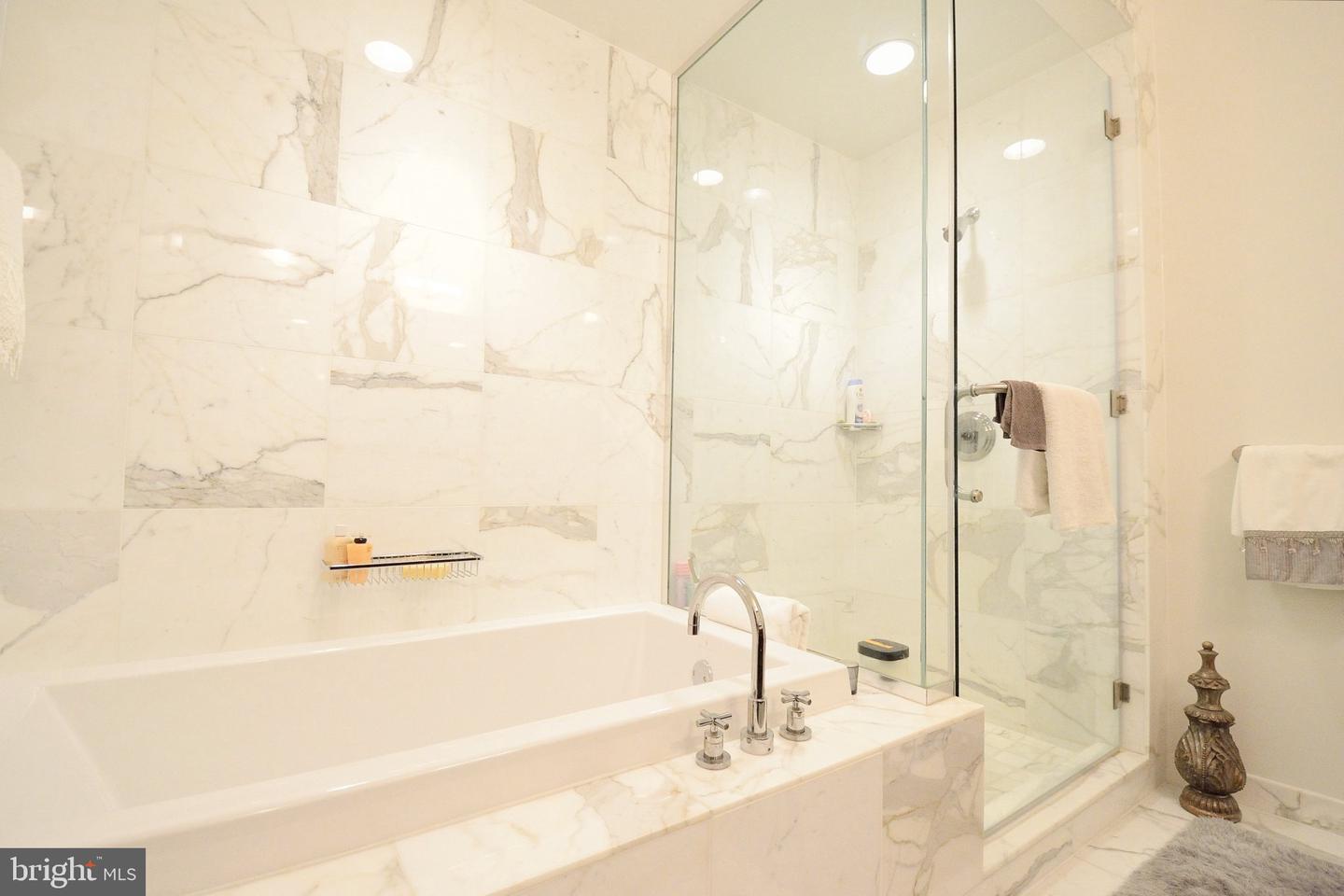 1414 S Penn Sq #14a Property Photo 15