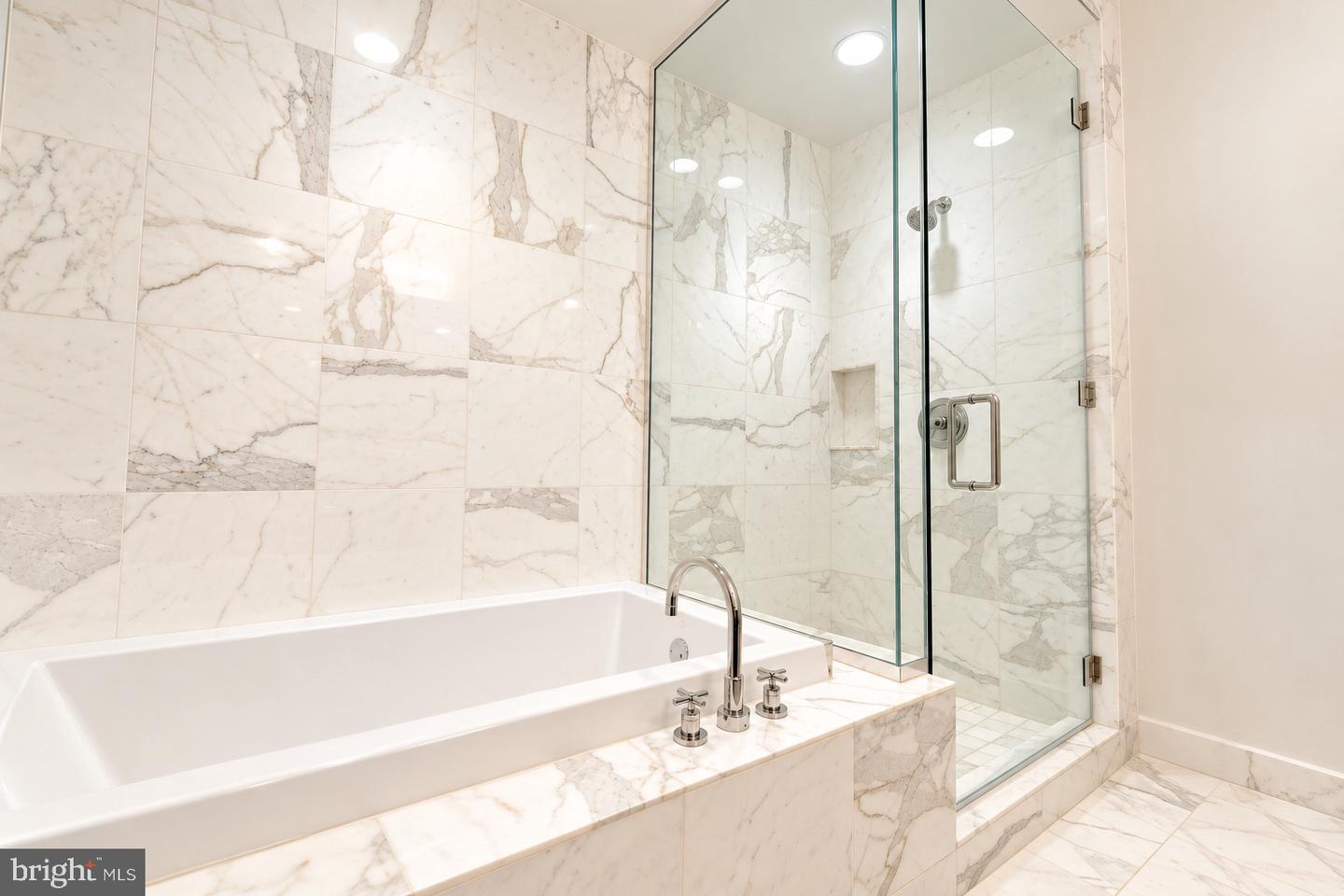 1414 S Penn Sq #14a Property Photo 16