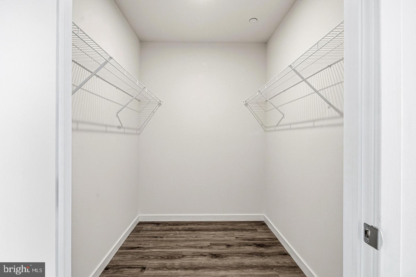 915-17 N Broad St #511 Property Photo 12