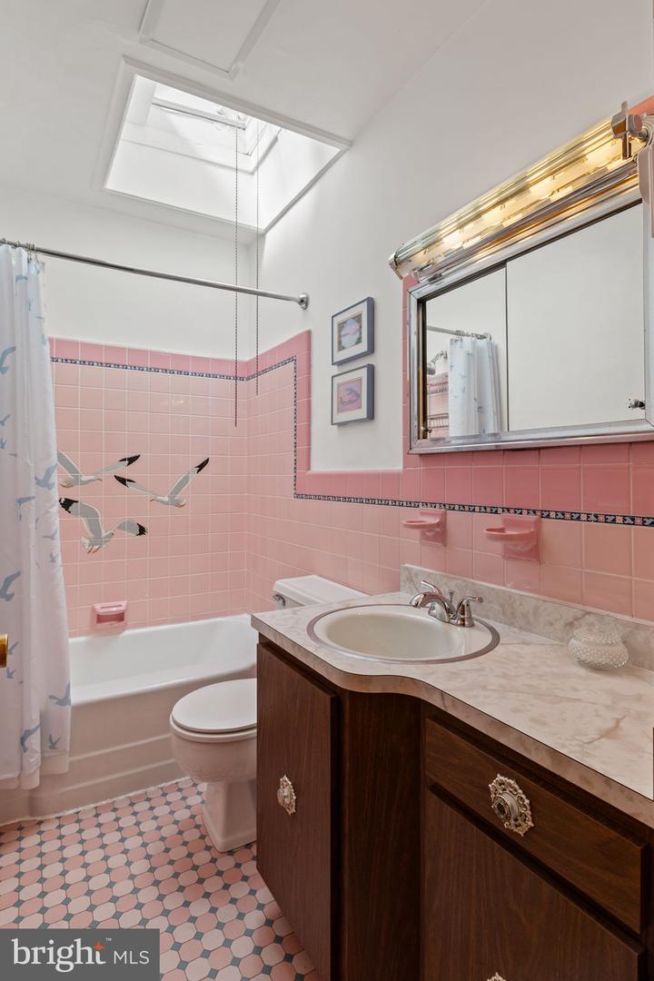 3269 E Thompson St Property Photo 25