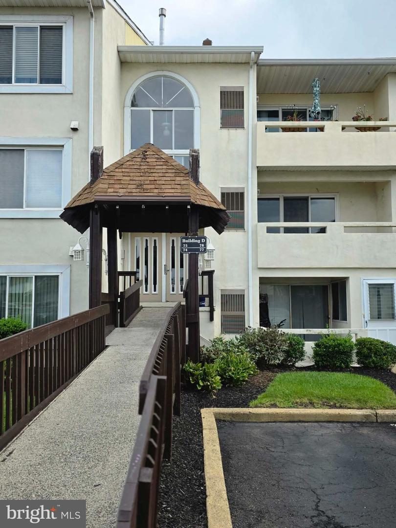 77 Bonnie Gellman Ct #d77 Property Photo 1