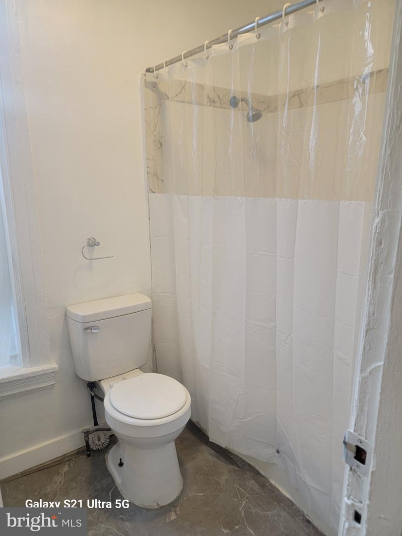 214 Buckingham Pl #1 Property Photo 12