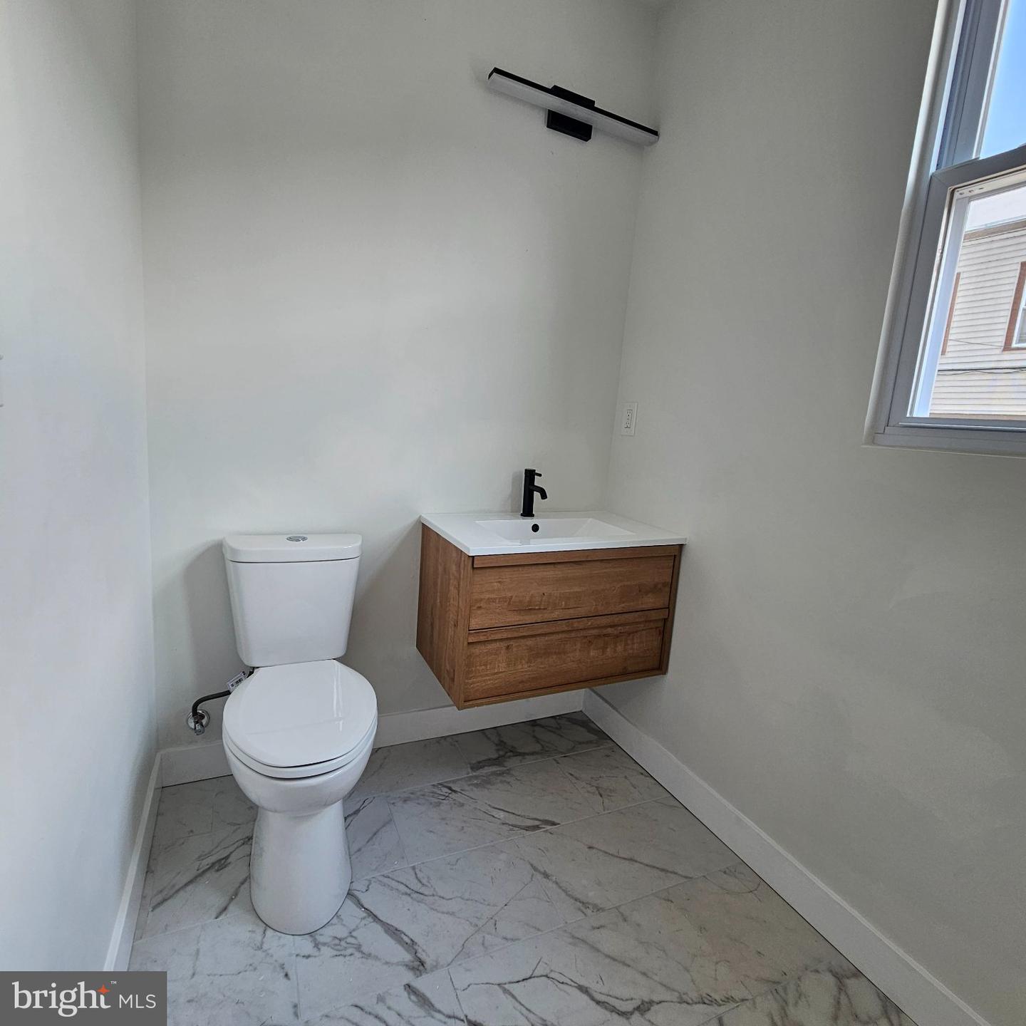 5755 N 17th St Property Photo 11