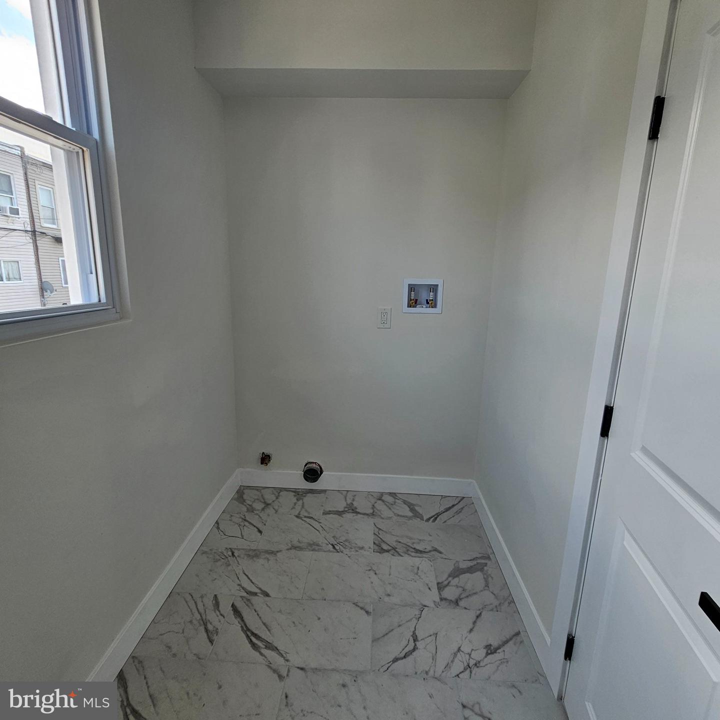 5755 N 17th St Property Photo 12