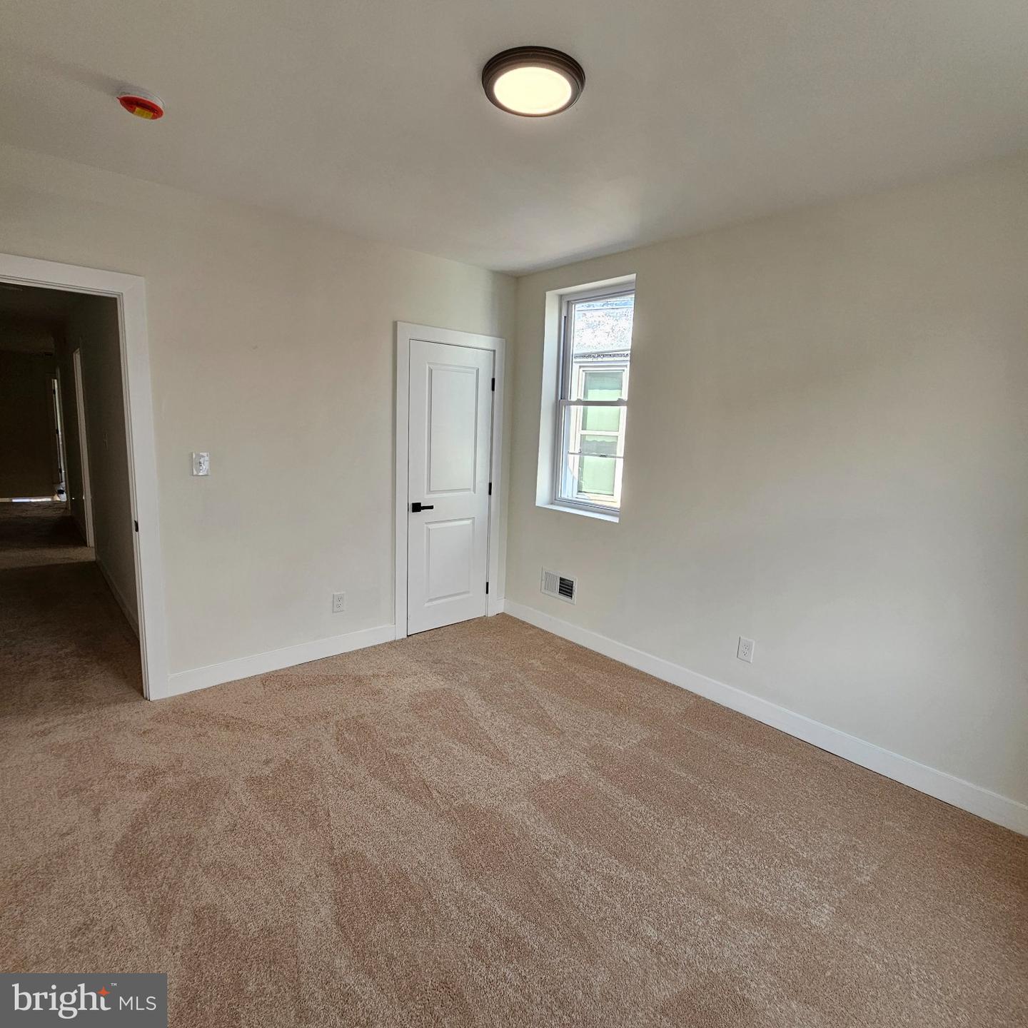 5755 N 17th St Property Photo 29