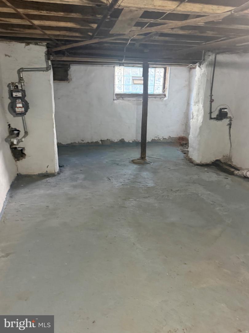 6022 Spring St Property Photo 13