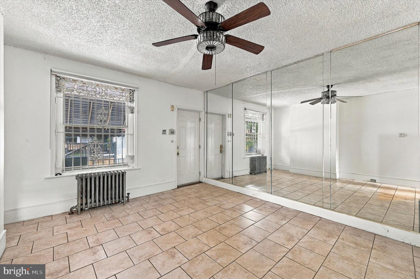 556 N Paxon St Property Photo 7