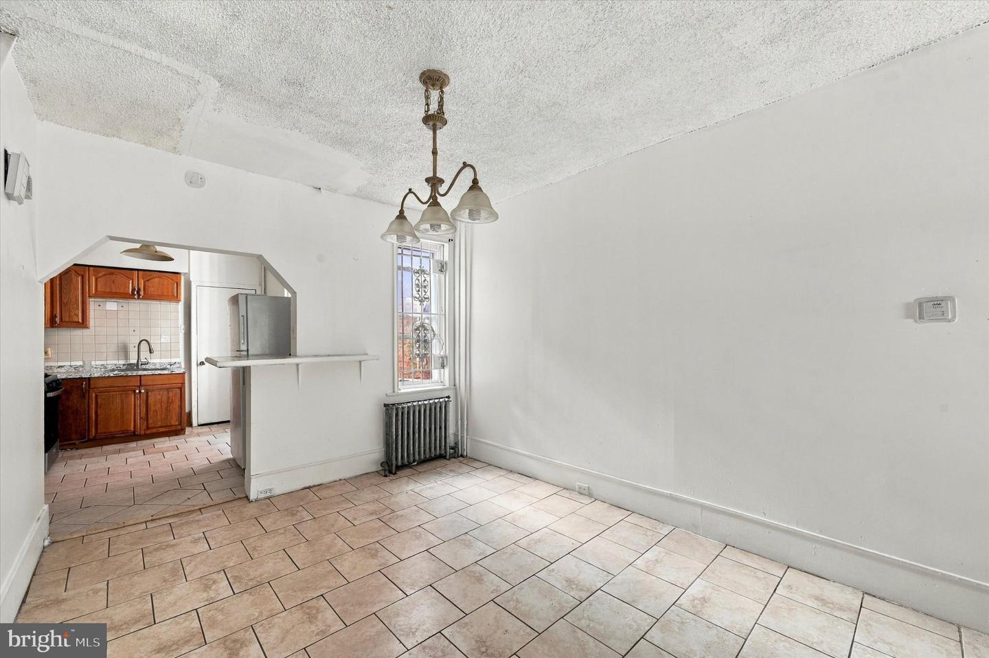 556 N Paxon St Property Photo 10