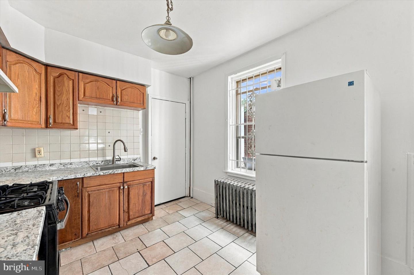 556 N Paxon St Property Photo 14