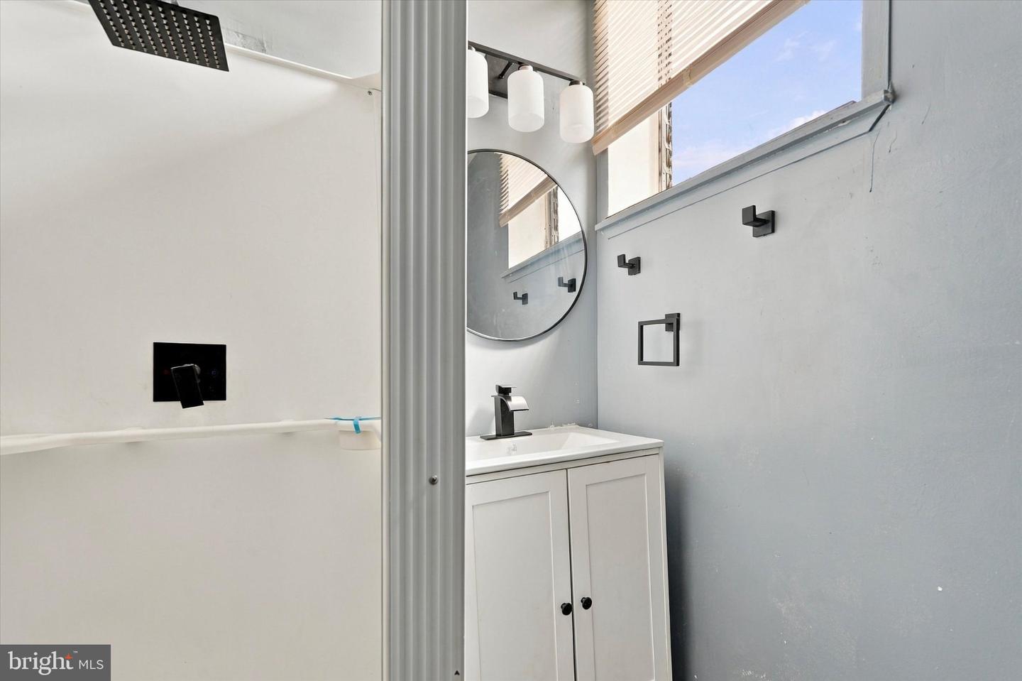1514 Wolf St Property Photo 25