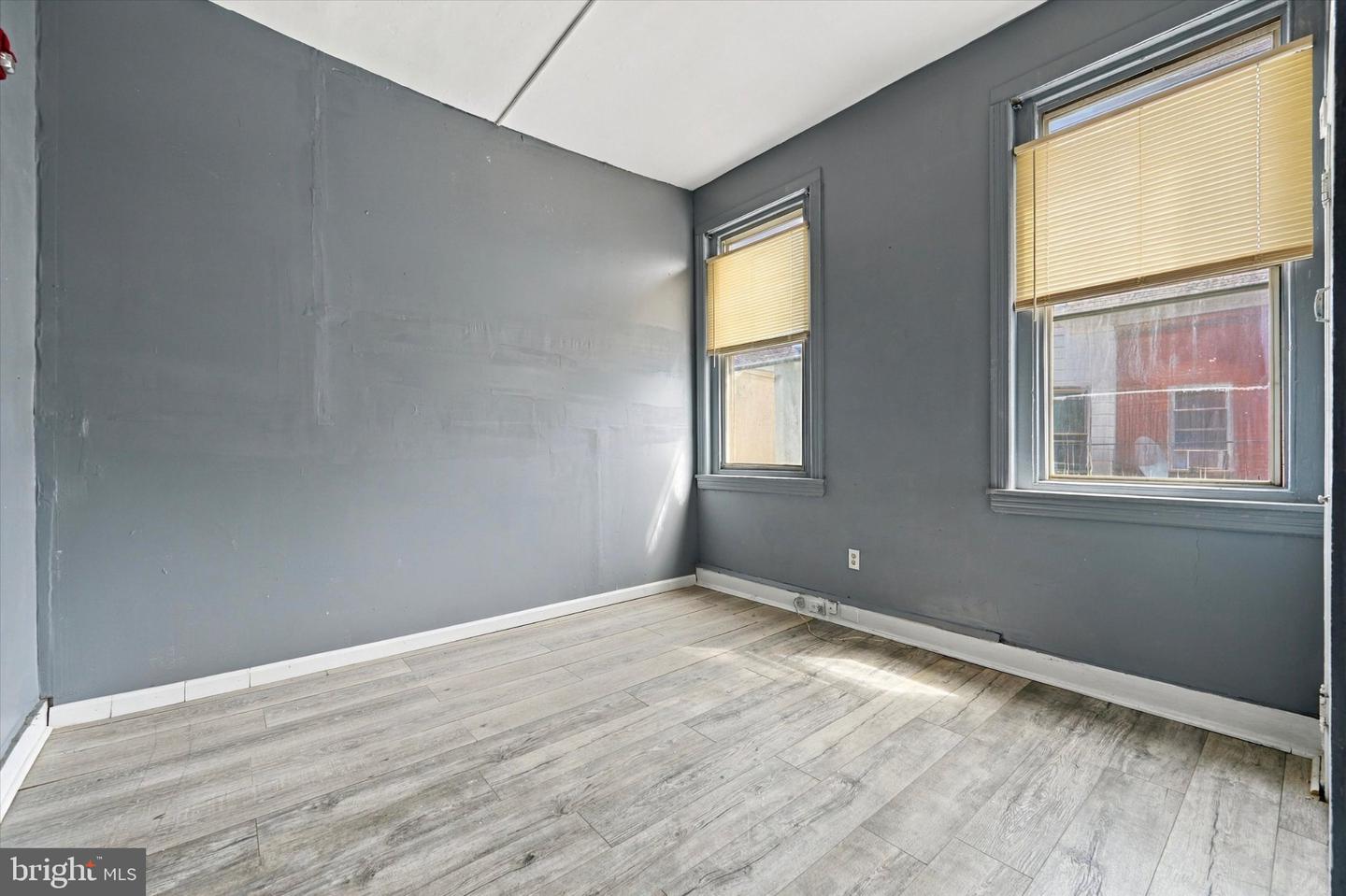 1514 Wolf St Property Photo 26
