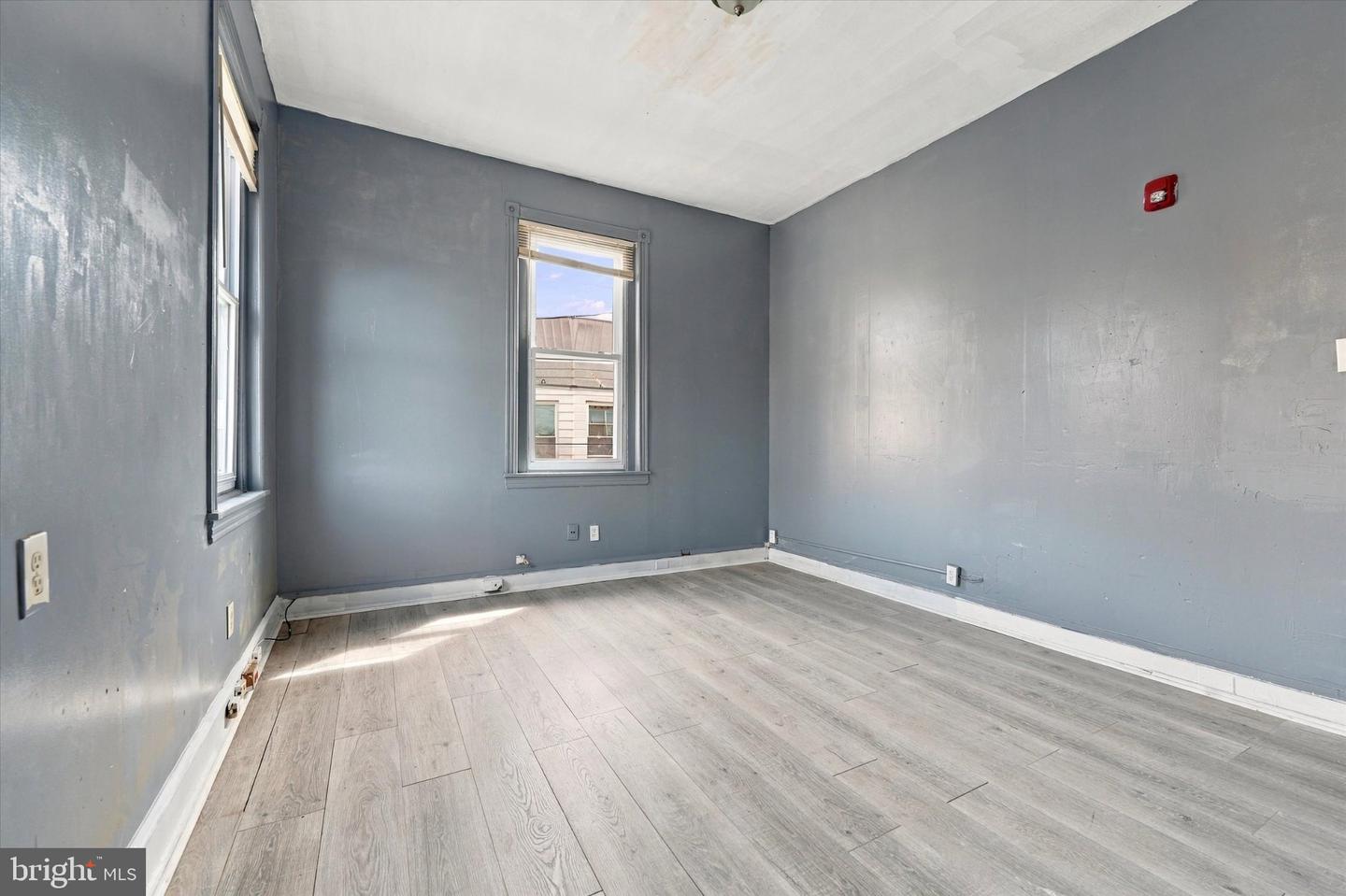 1514 Wolf St Property Photo 32
