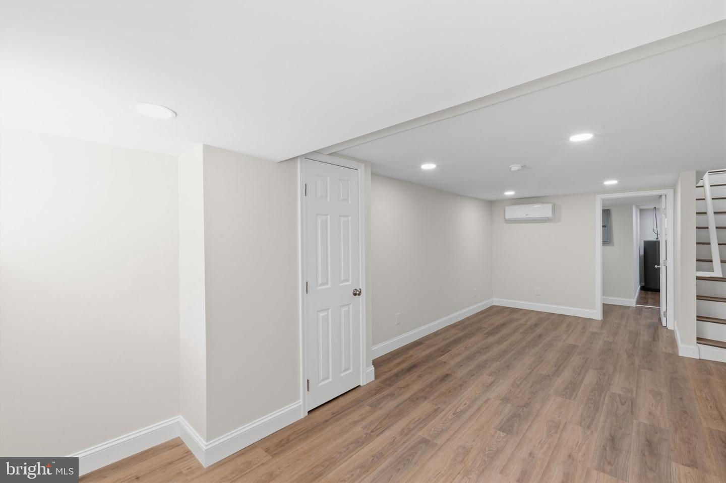 1630 S Newkirk St Property Photo 23
