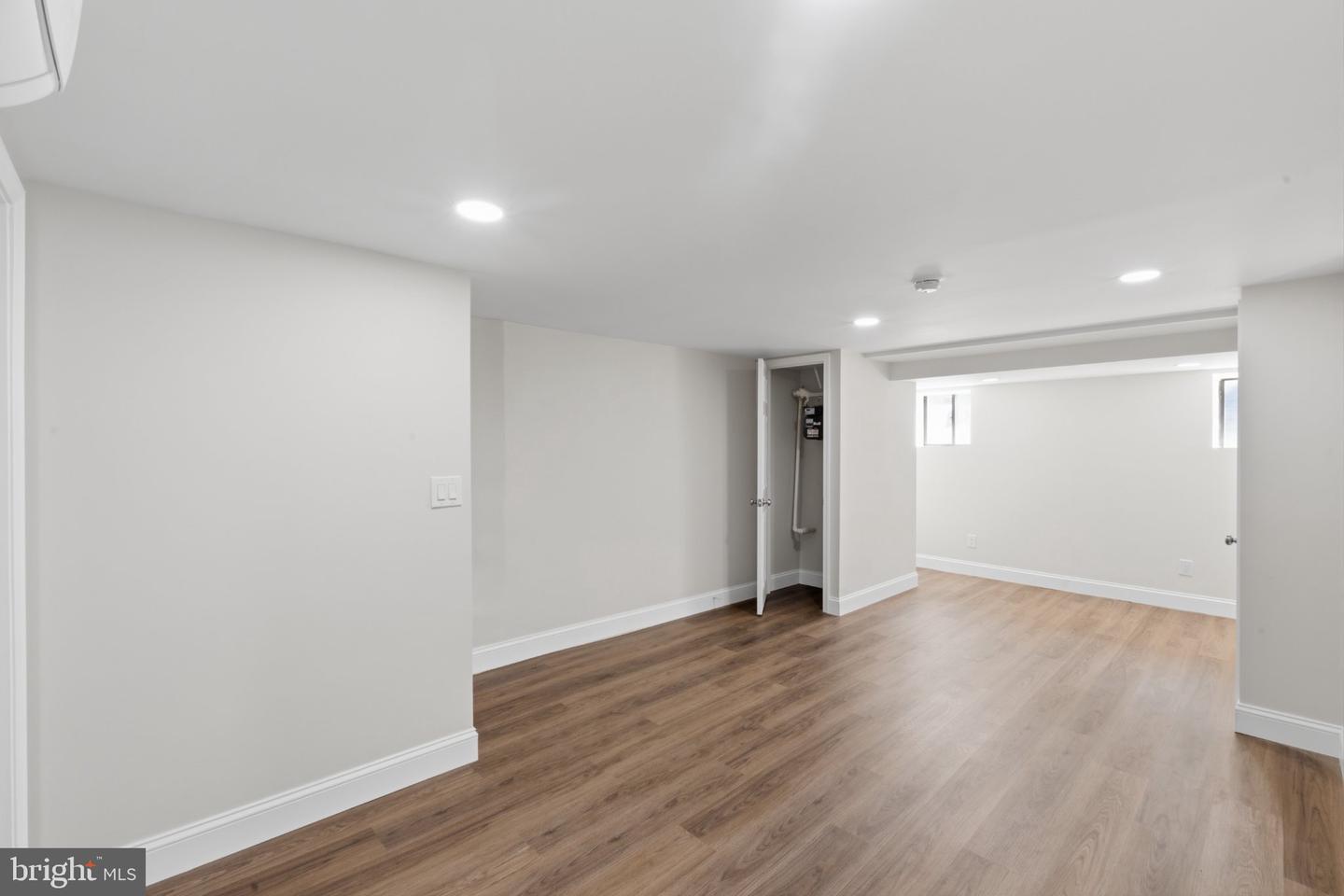 1630 S Newkirk St Property Photo 24