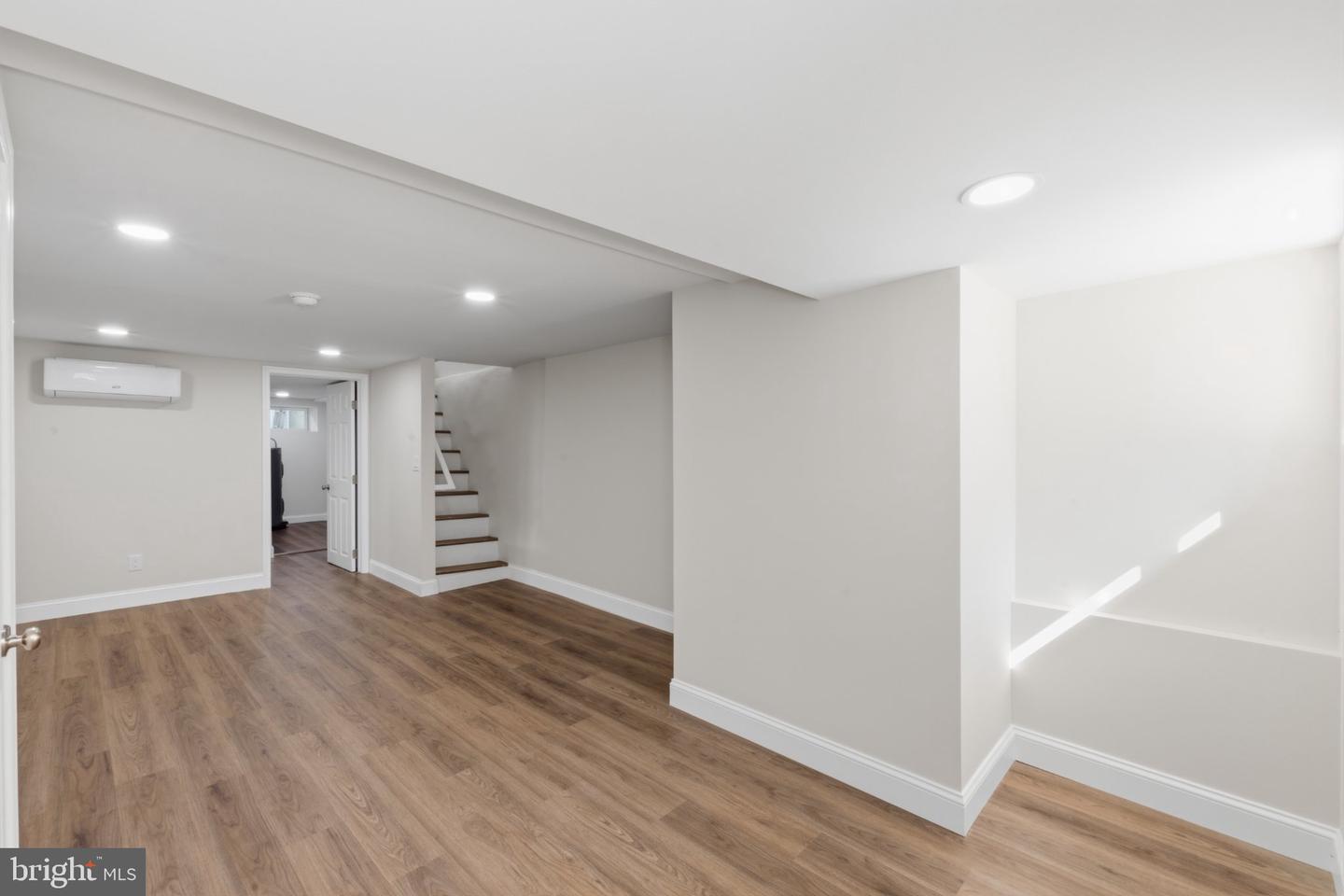 1630 S Newkirk St Property Photo 25