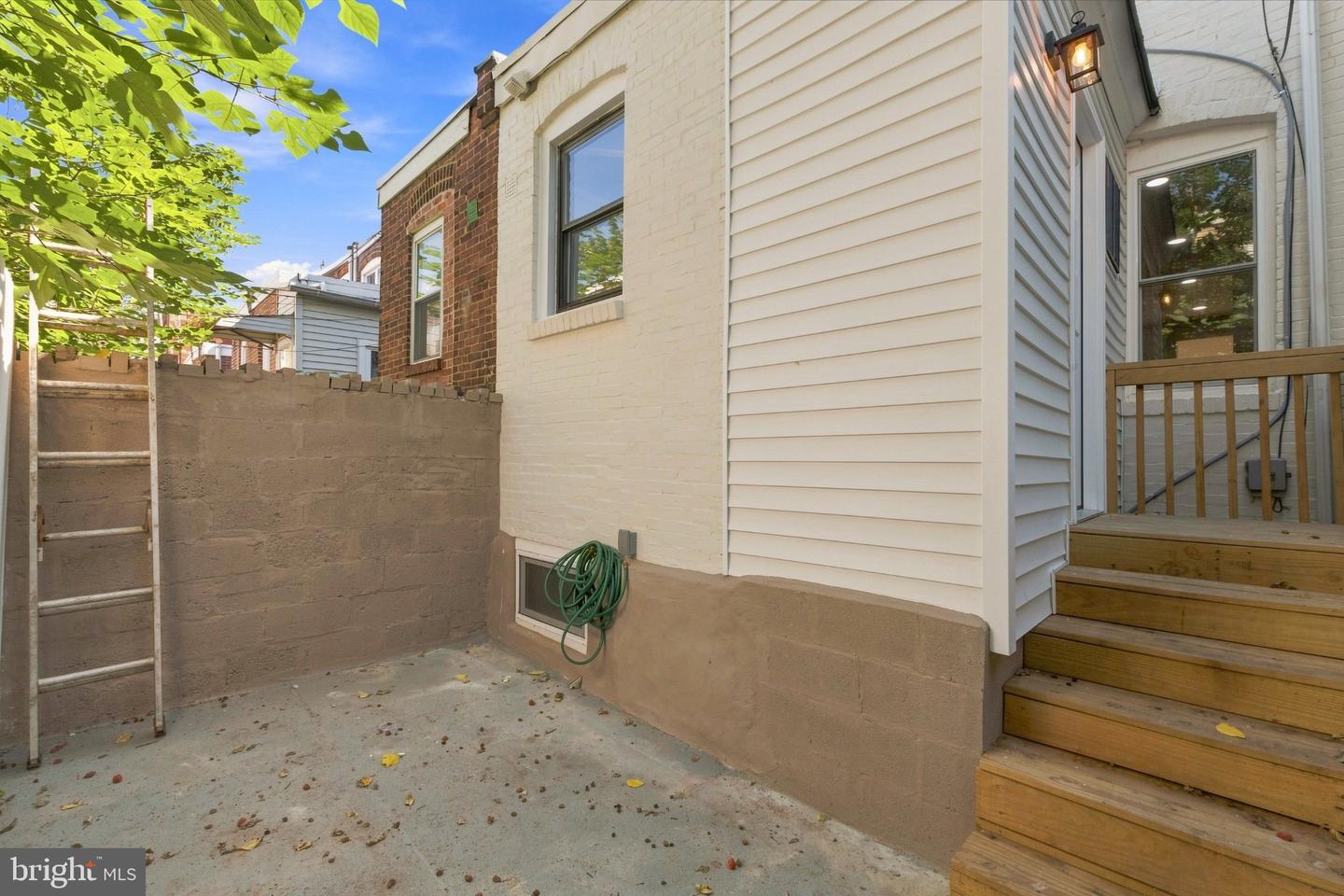 1630 S Newkirk St Property Photo 29