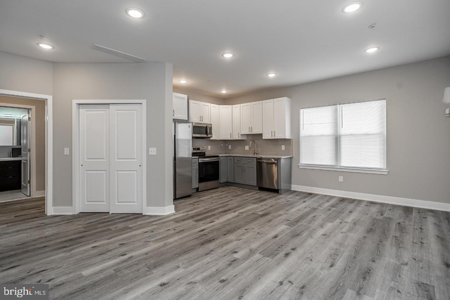 616 N UNION ST #B Property Photo 1