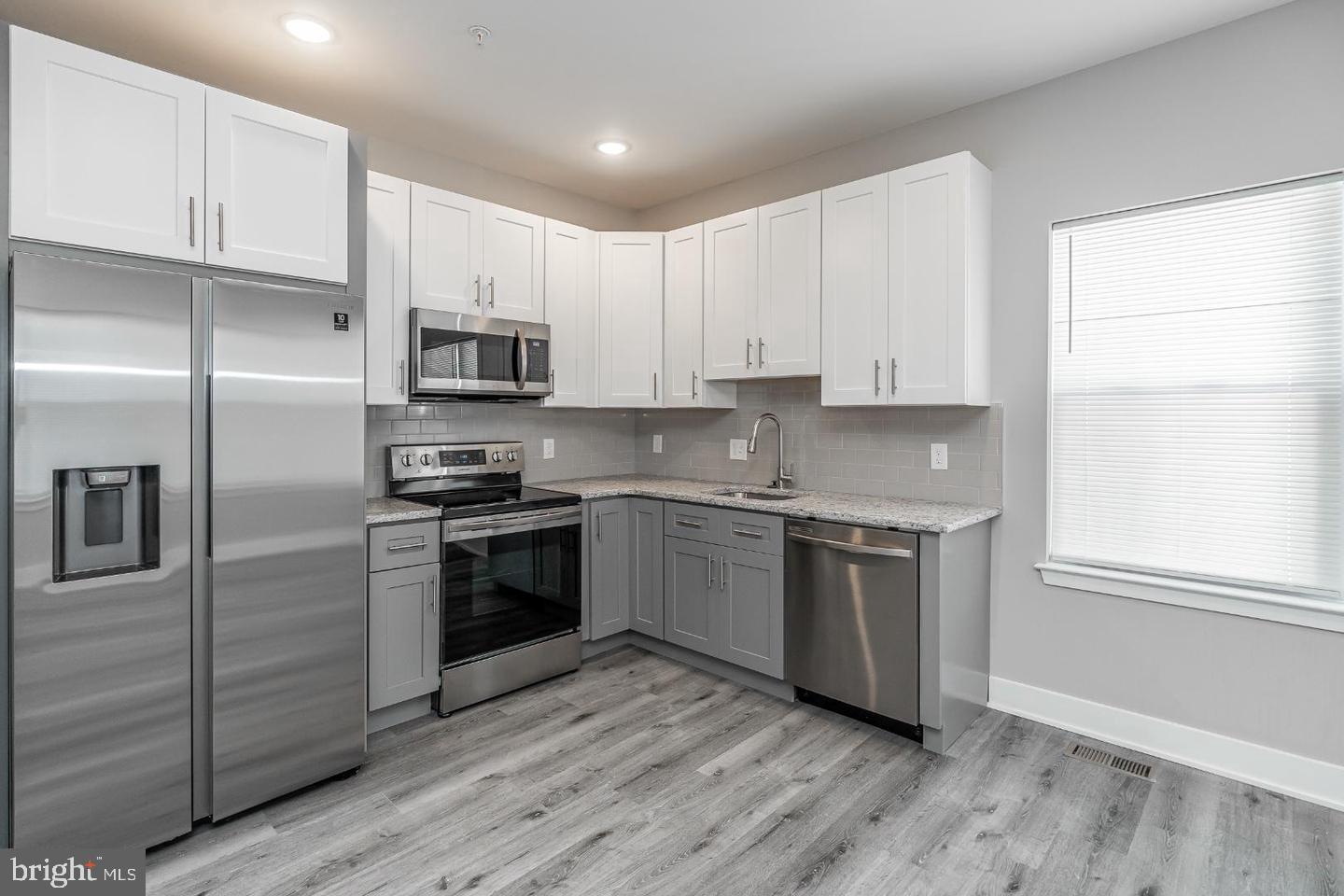 616 N Union St #b Property Photo 6