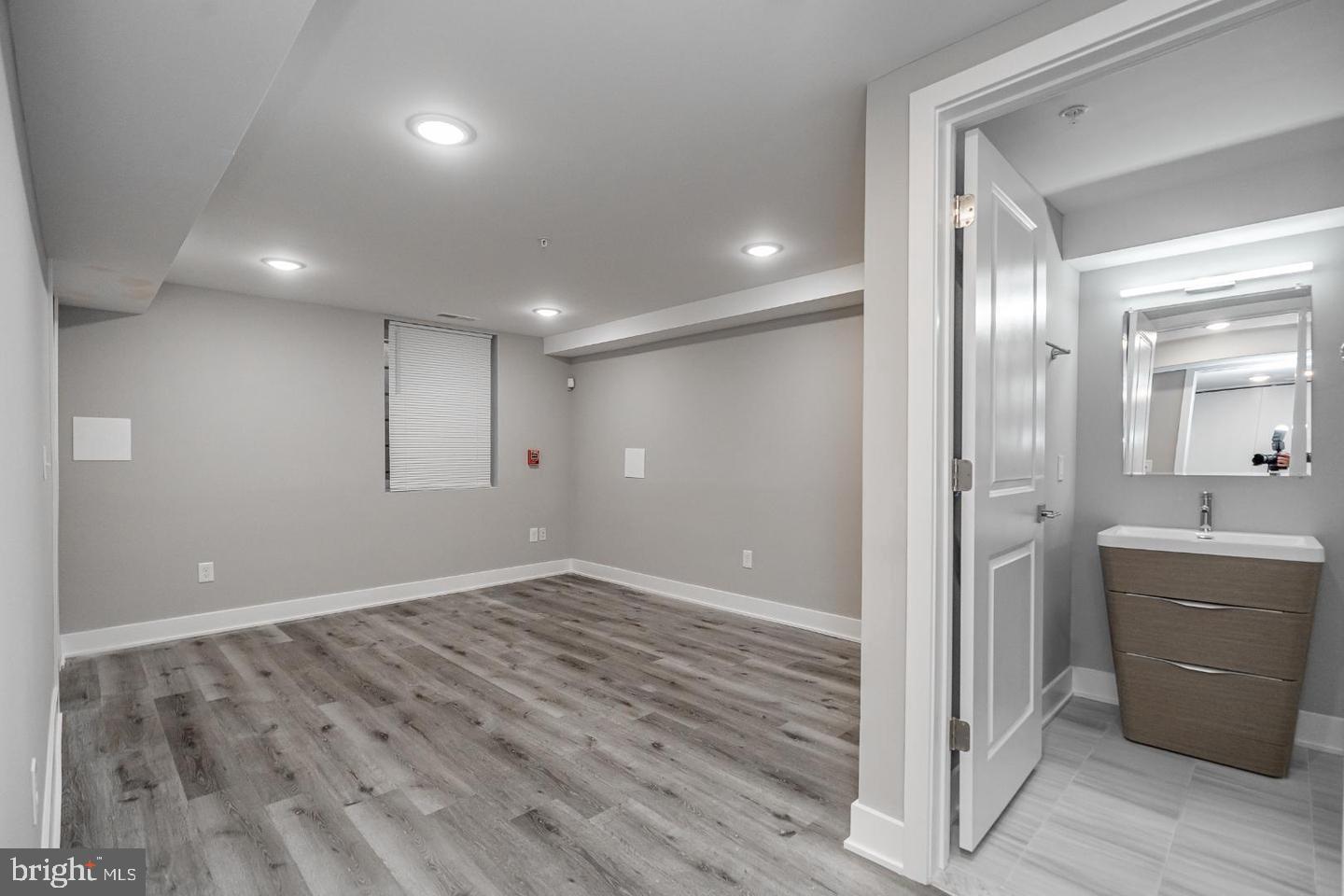 616 N Union St #b Property Photo 16