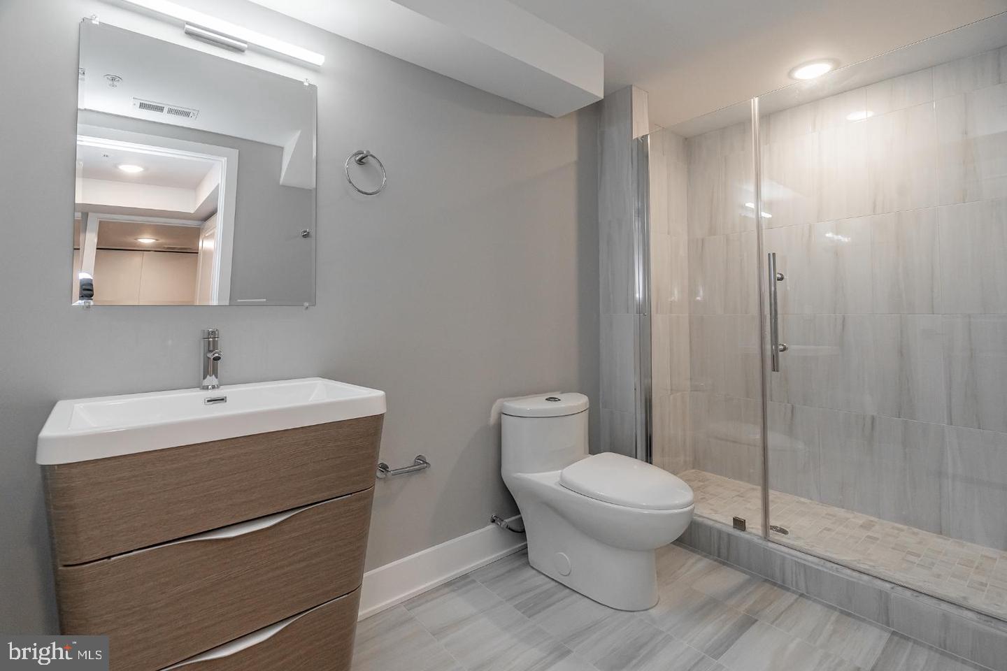 616 N Union St #b Property Photo 17