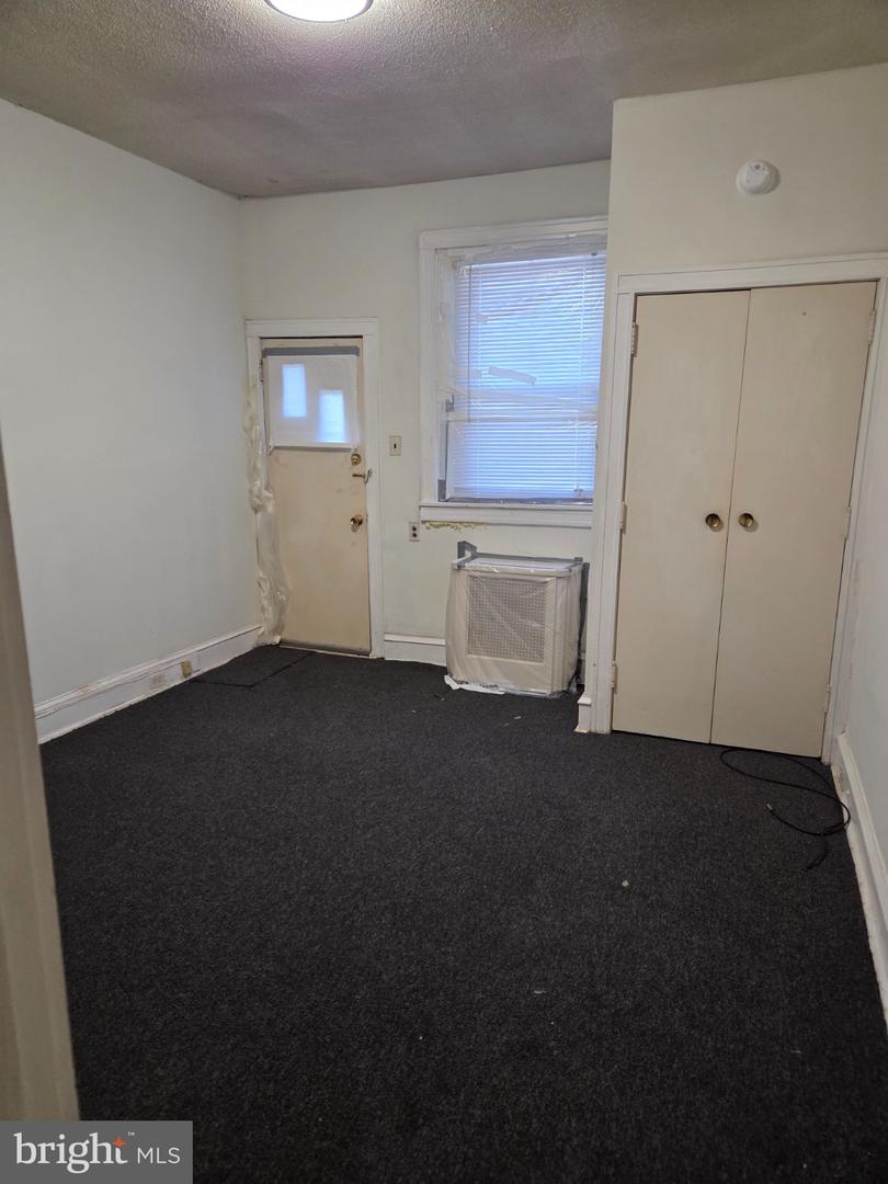 1724 Roselyn St Property Photo 11