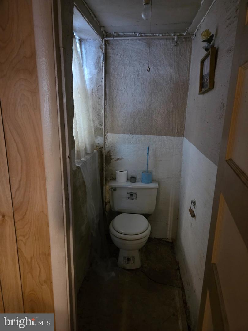 1724 Roselyn St Property Photo 20