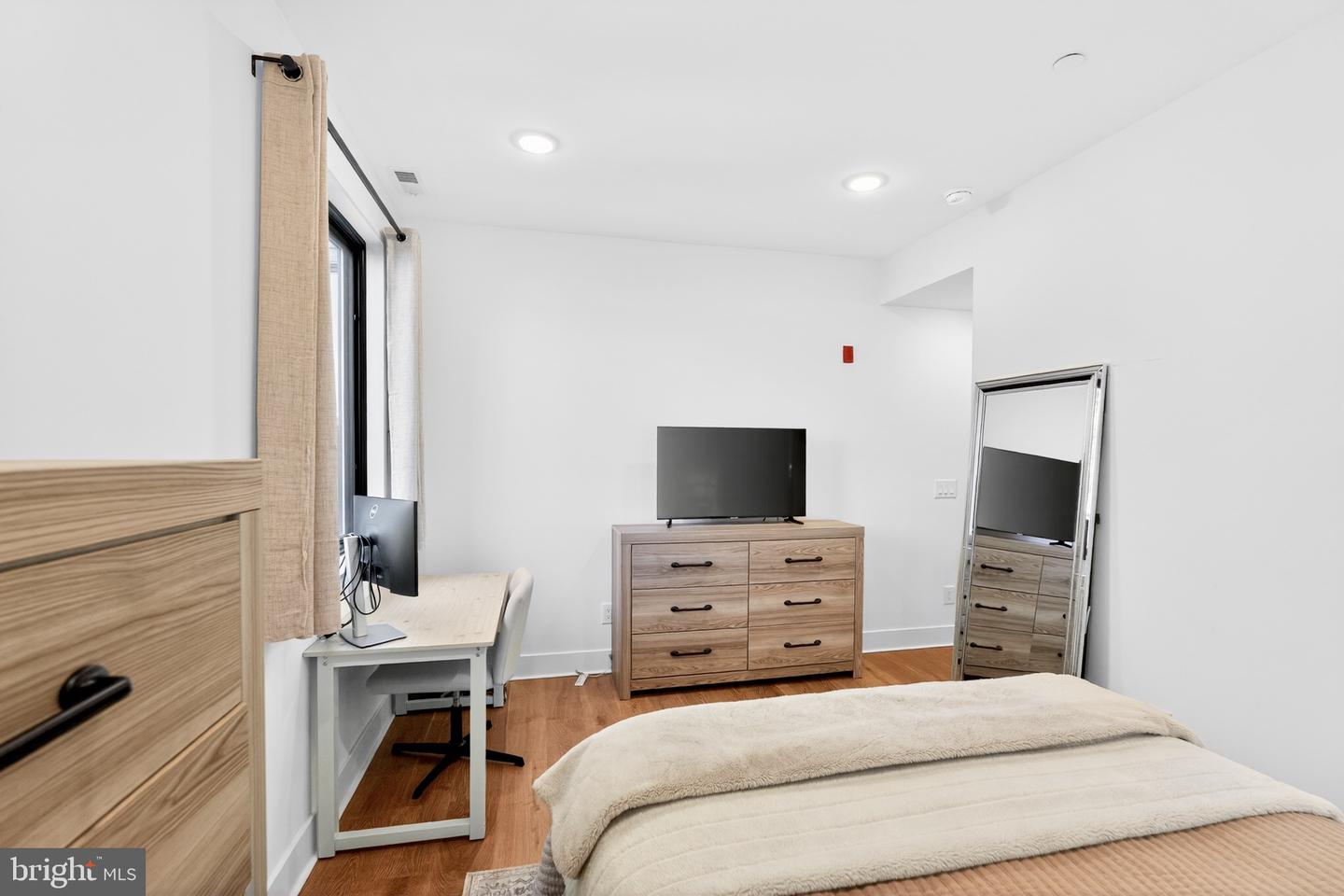 1801 Fairmount Ave #- Unit 303 Property Photo 16