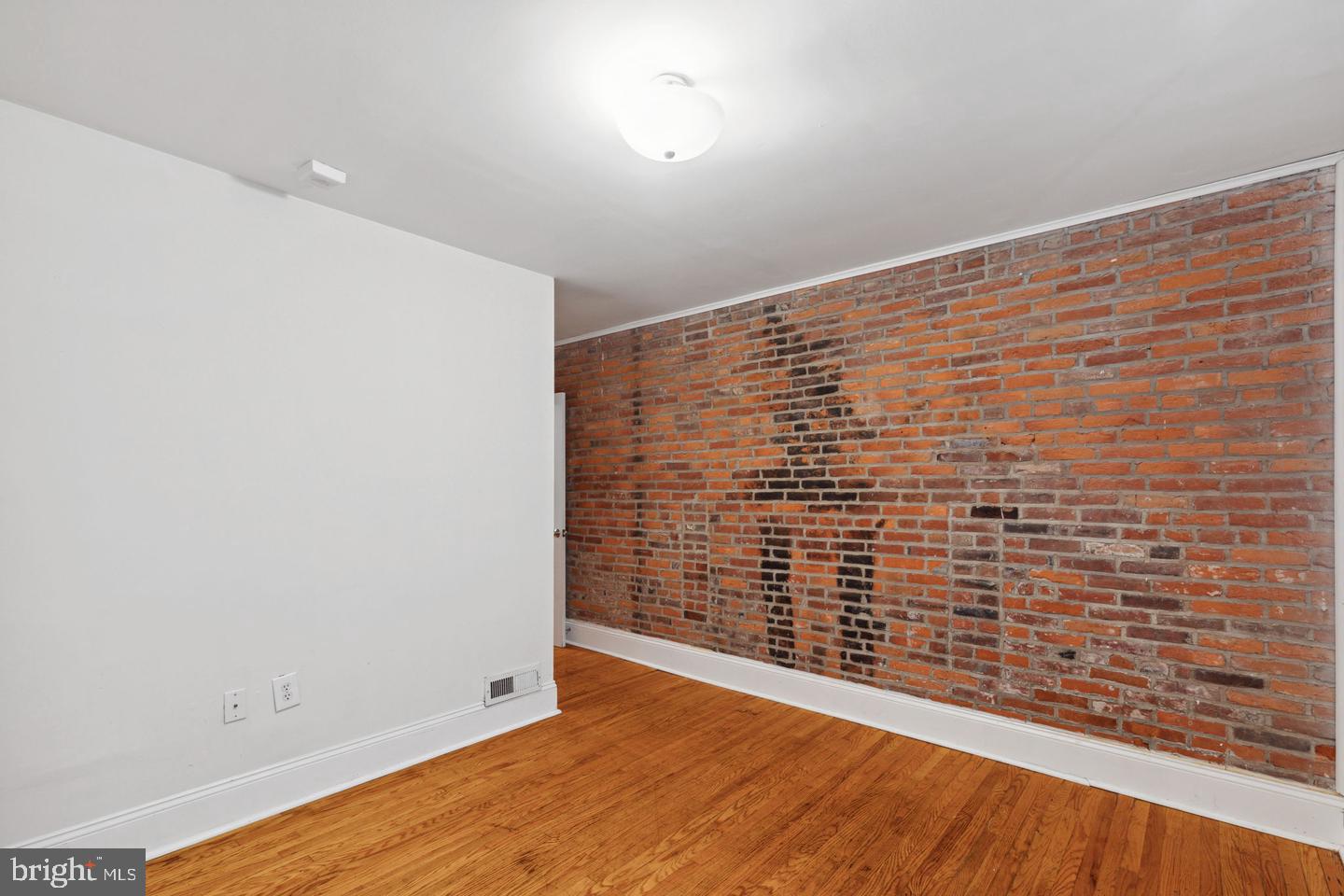 1305 Spruce St #th1c Property Photo 5