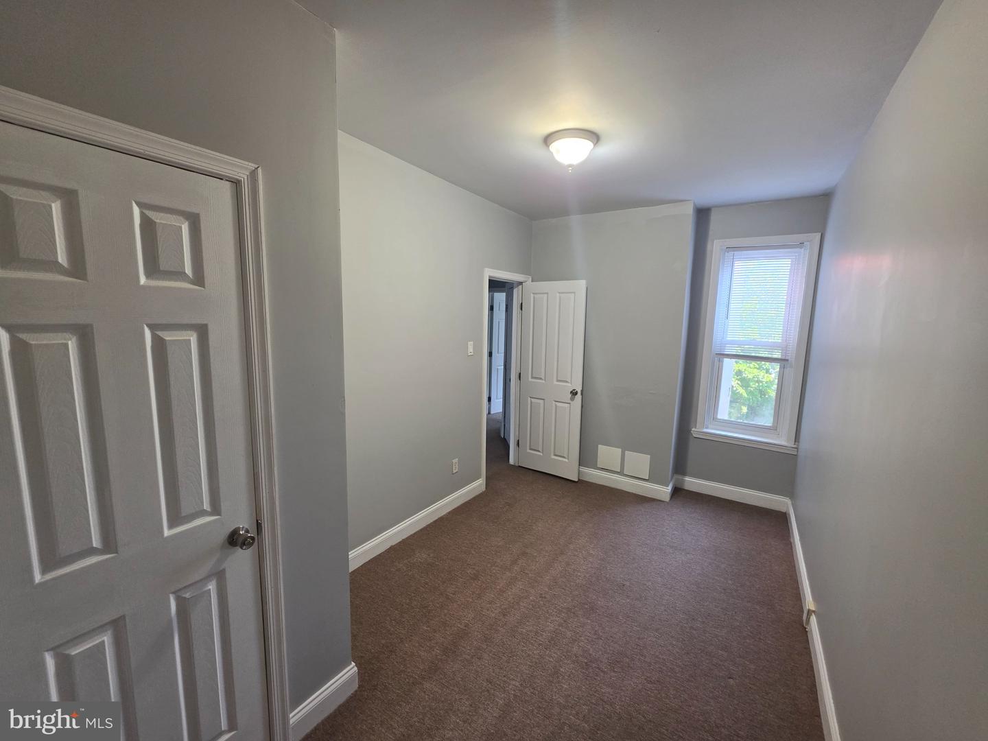6028 Kershaw St Property Photo 6