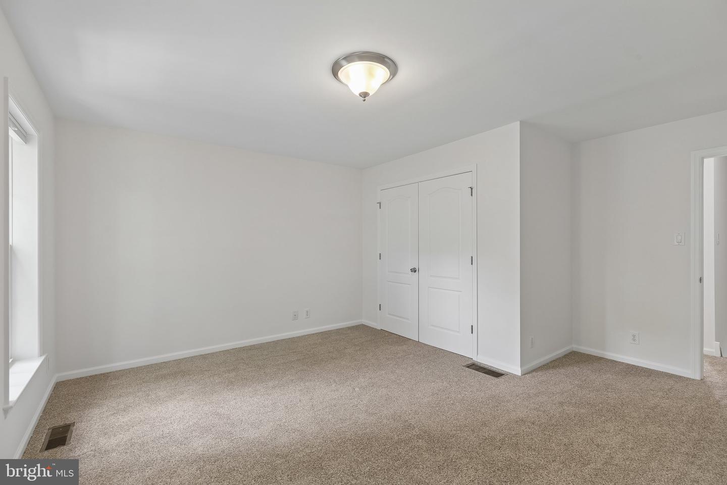 396 Delmar St Property Photo 19