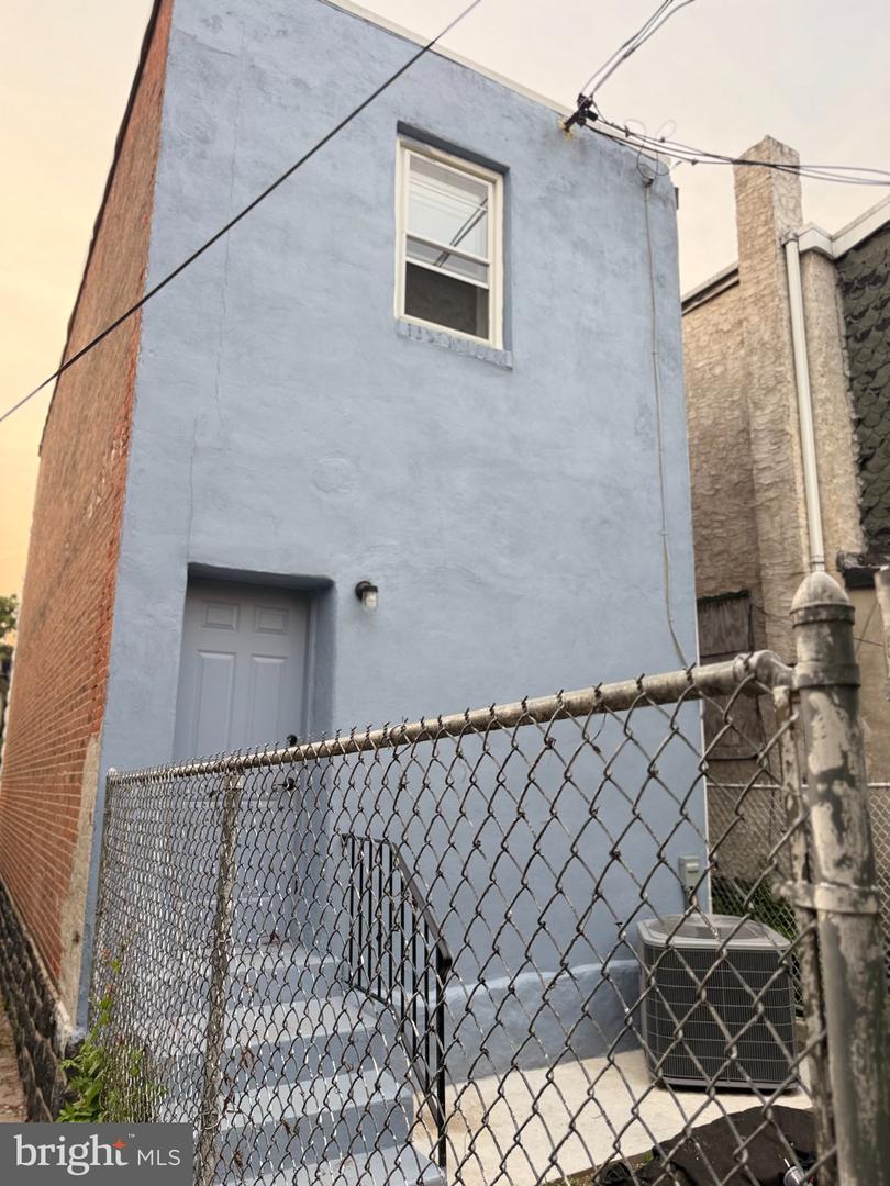 11 N Hirst St Property Photo 14