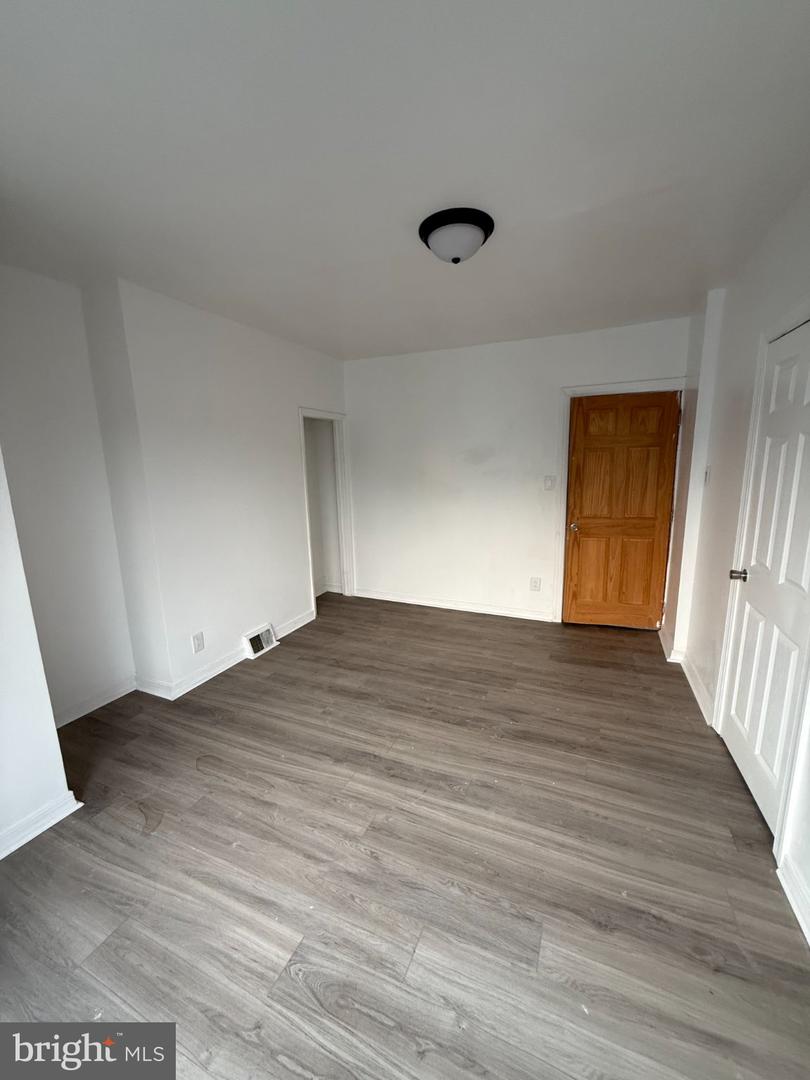 11 N Hirst St Property Photo 19