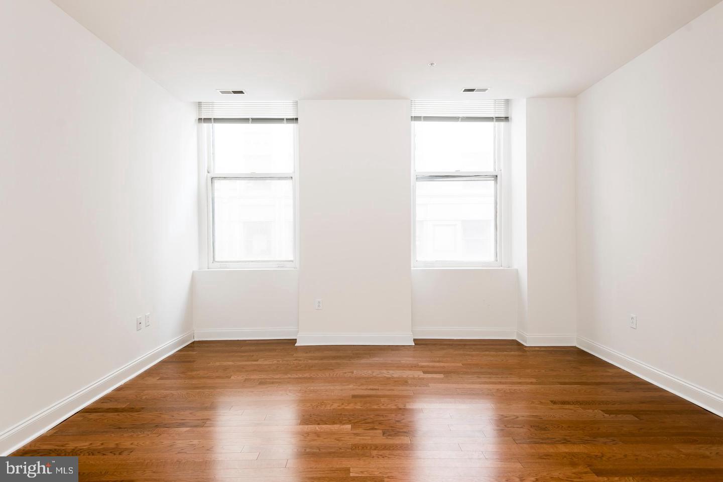 1600-3 Walnut St #704 Property Photo 7