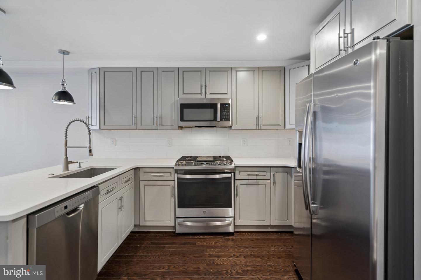 970 N Marshall St #7 Property Photo 6