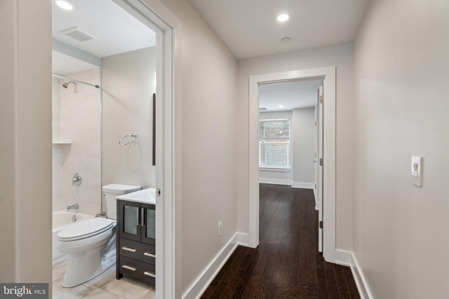 970 N Marshall St #7 Property Photo 8