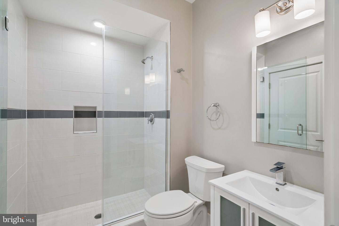 970 N Marshall St #7 Property Photo 15