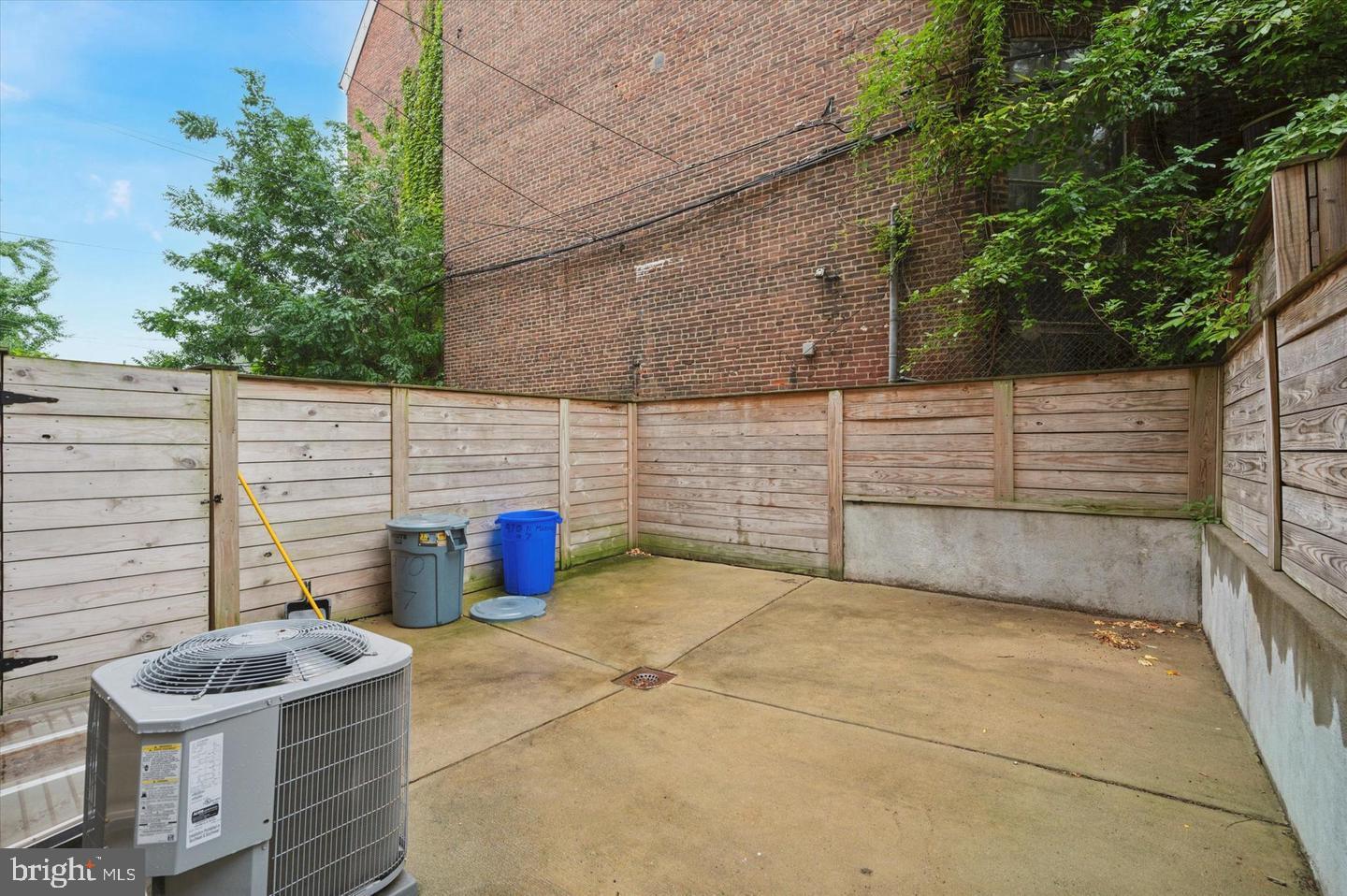 970 N Marshall St #7 Property Photo 20