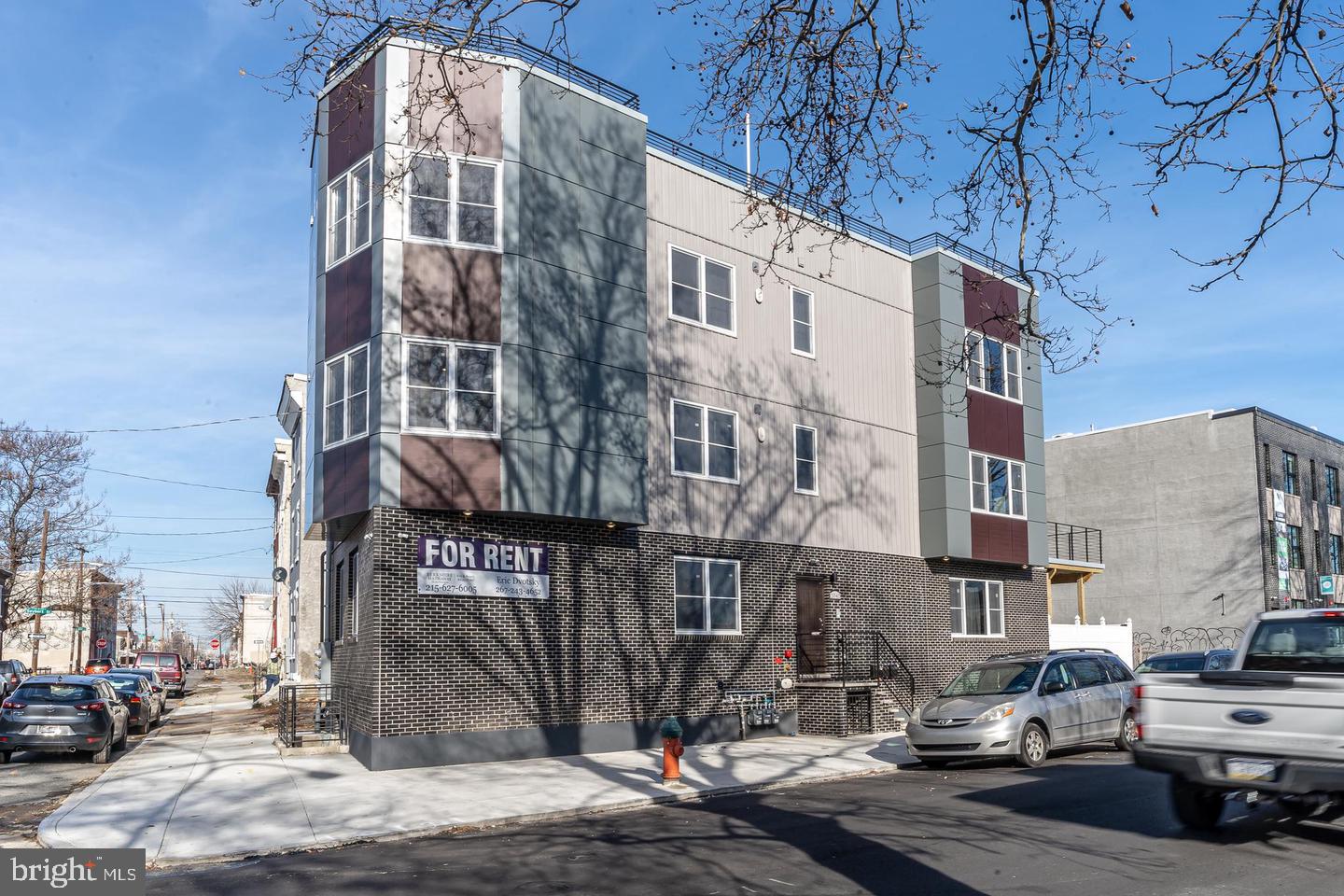 2045 N College Ave #a Property Photo 20