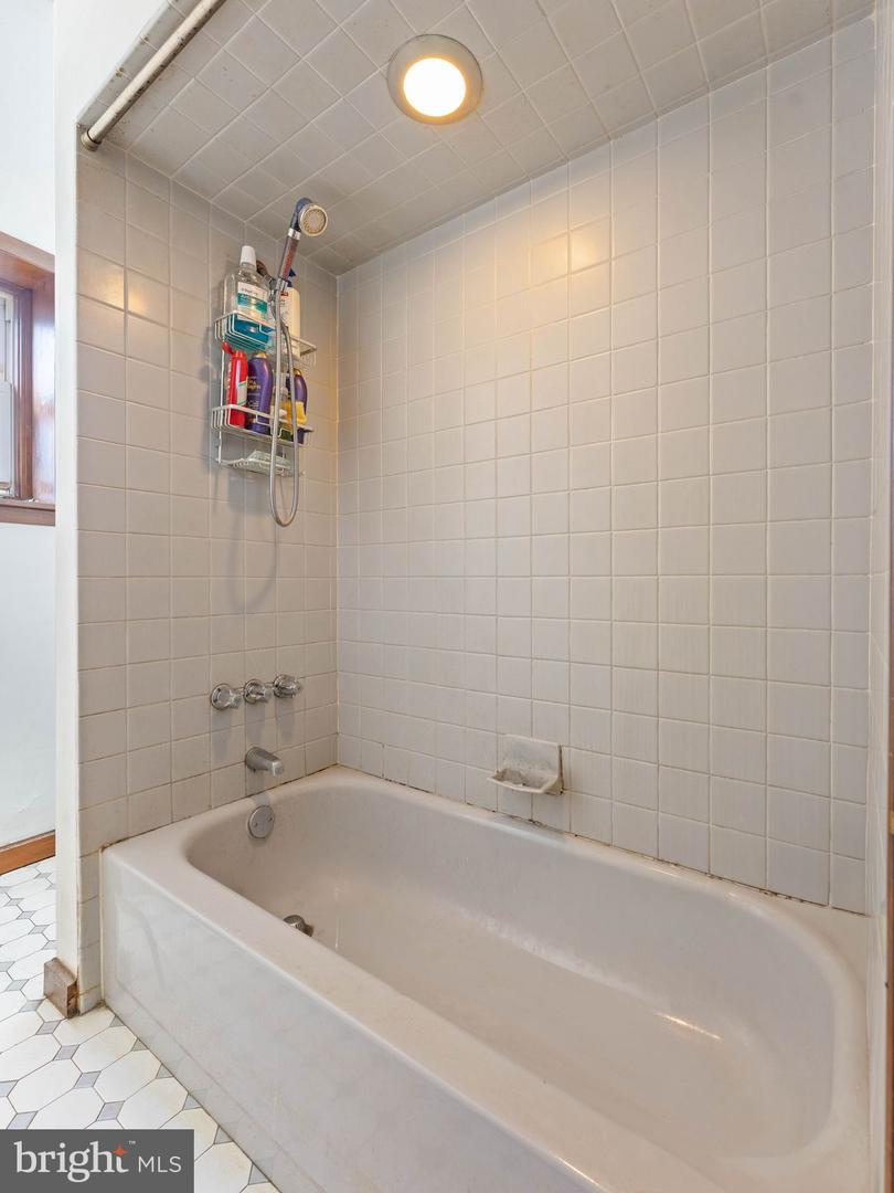 314 E Wildey St Property Photo 20