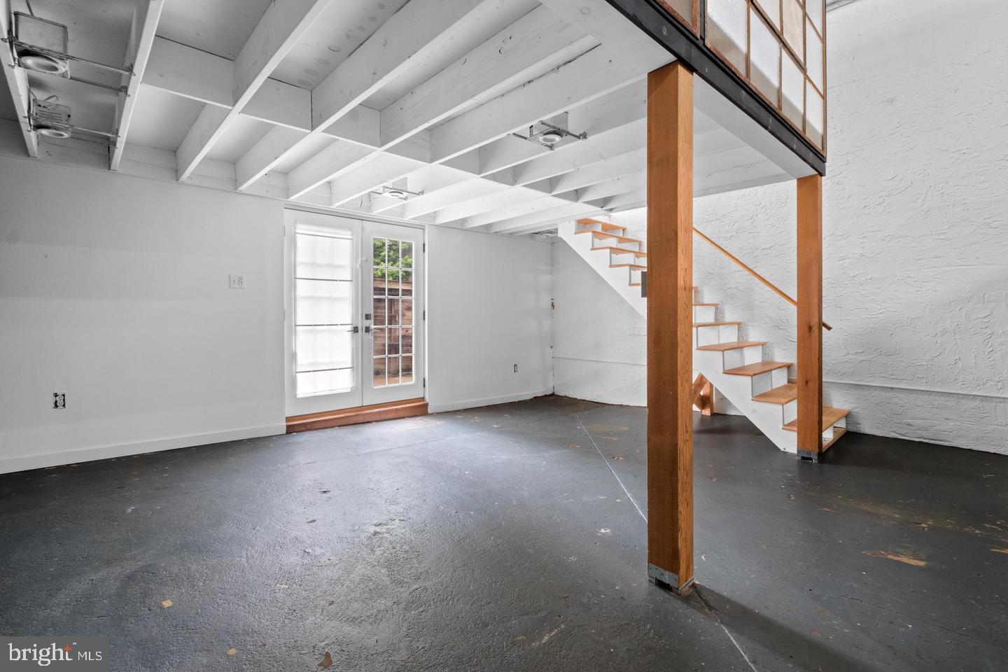 2105 E Susquehanna Ave Property Photo 14