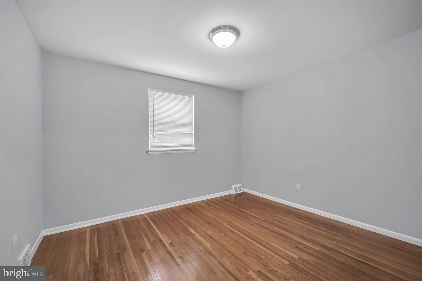 9766 Clark St Property Photo 16