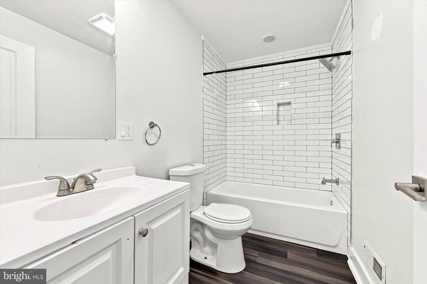5310 Spruce St #1 Property Photo 6