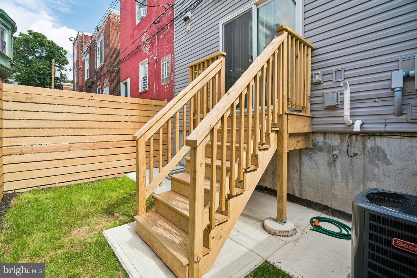 609 E Locust Ave Property Photo 57