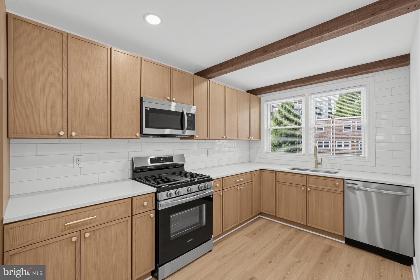 322 Ripka St Property Photo 10