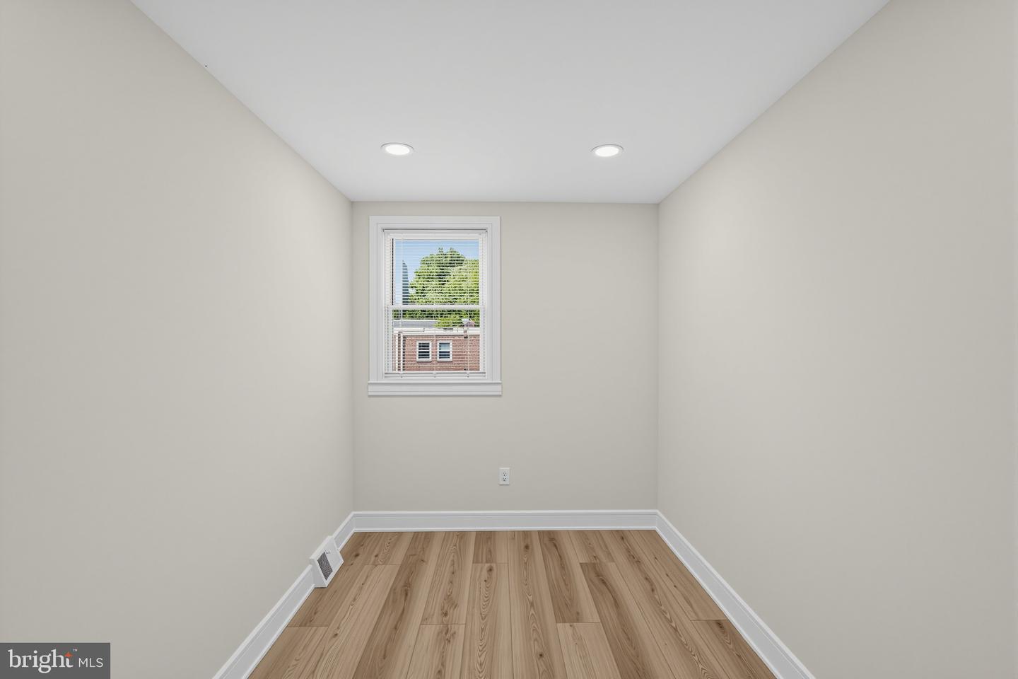 322 Ripka St Property Photo 20